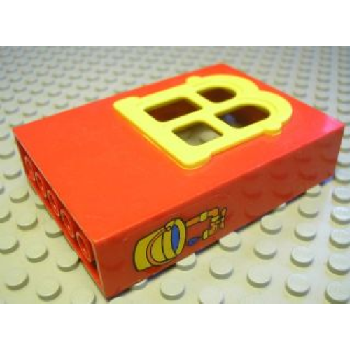 Деталь LEGO x637c02pb08 Fabuland Building Wall 2 x 6 x 7 with Squared Yellow Window and Faucet and Bucket Pattern (Sticker) - Set 3660