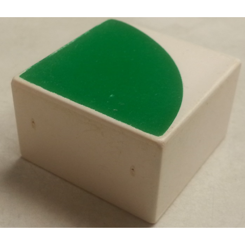 Деталь LEGO 2756bpb003 Duplo, Tile 2 x 2 x 1 with Flat Sides with Shape Green Quarter Circle Pattern