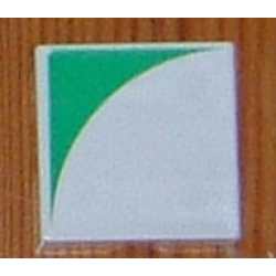 Duplo, Tile 2 x 2 with Shape Green Inverse Quarter Circle Pattern