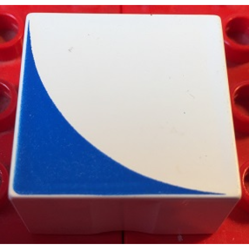 Деталь LEGO 2756pb390 Duplo, Tile 2 x 2 x 1 with Shape Blue Inverse Quarter Circle Pattern