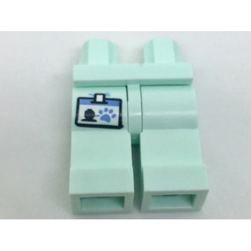 Деталь LEGO 970c00pb0668 Hips and Legs with Veterinarian ID Badge Pattern