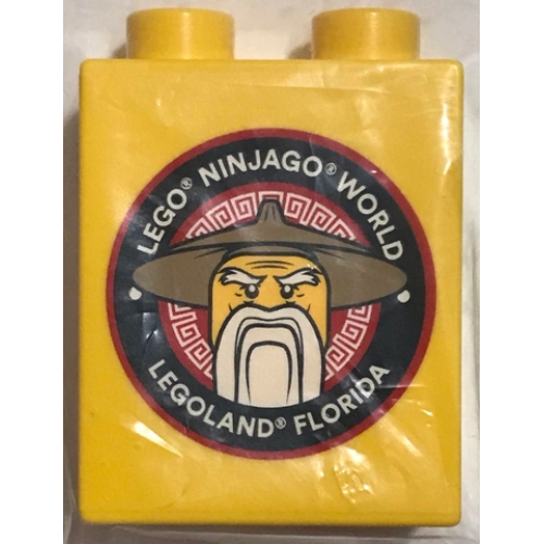 Деталь LEGO 4066pb684 Duplo, Brick 1 x 2 x 2 with LEGO Ninjago World LEGOLAND Florida Sensei Wu Pattern