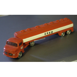 HO Scale, Mercedes Tanker with 'ESSO' Pattern