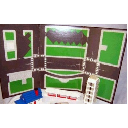 Town Plan Board, Cardboard Tri-Fold (48 1/4cm x 84 1/2cm) - Set 842