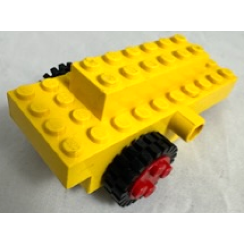 Деталь LEGO bb0046c01 Windup Motor 1980s with 2 Black Tire 24mm D. x 8mm Offset Tread - Interior Ridges (bb0046 / 3483) - Yellow