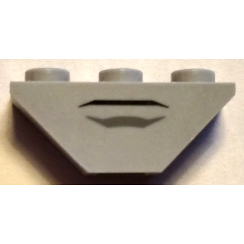 Деталь LEGO 2341pb03 Slope, Inverted 45 3 x 1 Double with Black and Dark Bluish Gray Lines Pattern (Voltron Mouth)