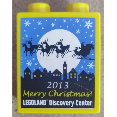 Деталь LEGO 4066pb564 Duplo, Brick 1 x 2 x 2 with LEGOLAND Discovery Center, '2013 Merry Christmas!', Moon, Snowflakes, Skyline, and Santa's Sleigh with Reindeer Pattern