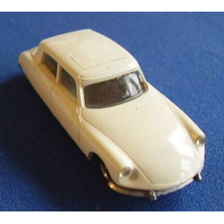 HO Scale, Citroën DS19 (Citroen) HO Scale, Citroën DS19 (Citroen)