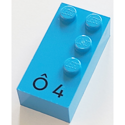 Brick, Braille 2 x 4 with 4 Studs with Black Capital Letter O with Circumflex (Ô) / Number 4 Pattern (dots-1456 ⠹) (French with Antoine Numbers)