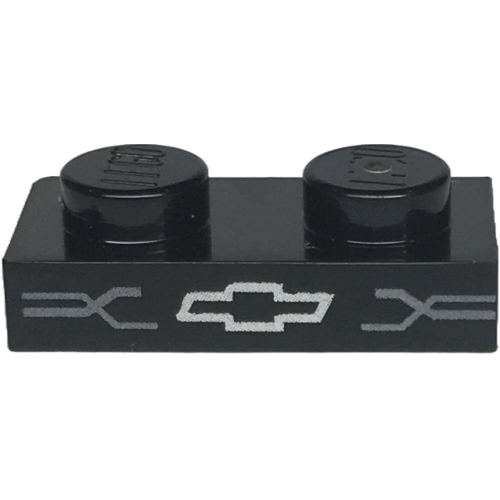 Деталь LEGO 3023pb10 Plate 1 x 2 with Silver Chevrolet Logo and Dark Silver Grille Lines Pattern