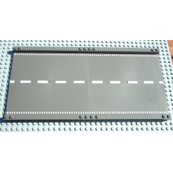 Baseplate, Road 32 x 16 Ramp, Straight with White Center Stripe Pattern