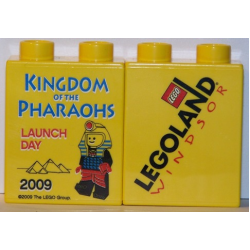 Duplo, Brick 1 x 2 x 2 with Kingdom of the Pharaohs Launch Day 2009 LEGOLAND Windsor Pattern Duplo, Brick 1 x 2 x 2 with Kingdom of the Pharaohs Launch Day 2009 LEGOLAND Windsor Pattern