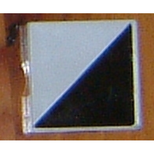 Деталь LEGO 6309p03 Duplo, Tile 2 x 2 with Shape Black Right Triangle Pattern