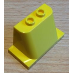 Windscreen 2 x 3 x 2 with 2 x 4 Base - Yellow Windscreen 2 x 3 x 2 with 2 x 4 Base - Yellow