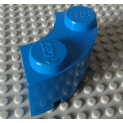 Jumbo Brick, Round Corner 2 x 2 Macaroni with Stud Notch
