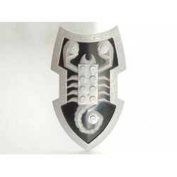 Large Figure Shield, 2 x 4 Brick Relief, Vladek Scorpion with Black and Silver Pattern