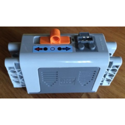 Electric 9V Battery Box 4 x 11 x 7 PF with Blue and Red Short Arrows Pattern (Sticker) - Set 8052 Electric 9V Battery Box 4 x 11 x 7 PF with Blue and Red Short Arrows Pattern (Sticker) - Set 8052