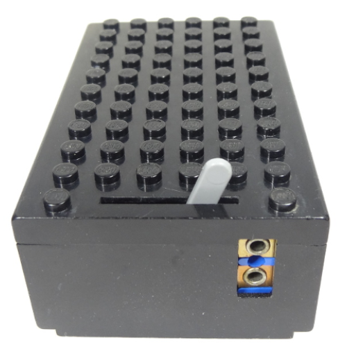 Деталь LEGO bb0045c04 Electric 4.5V Battery Box 6 x 11 x 3 1/3 Type III for 2 Prong Connectors with Middle Pin