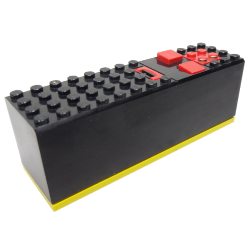 Деталь LEGO 2847c02 Electric 9V Battery Box 4 x 14 x 4 with Red Buttons and Contact Plate with Yellow Base (2846 / 2847c00)
