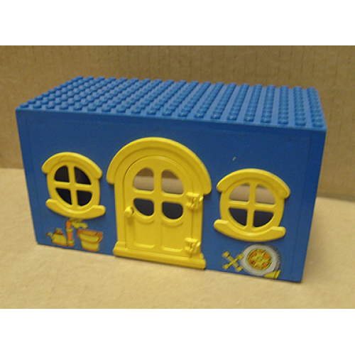 Деталь LEGO x661c03pb01 Fabuland House Block 10 x 20 x 9 with Yellow Door and Windows with Spare Tire and Faucet Pattern (Stickers) - Sets 134-2 / 344-2
