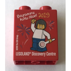 Duplo, Brick 1 x 2 x 2 with Bayraminiz Kutlu olsun! 2019 LEGOLAND Discovery Centre Minifigure and Fireworks Pattern Duplo, Brick 1 x 2 x 2 with Bayraminiz Kutlu olsun! 2019 LEGOLAND Discovery Centre Minifigure and Fireworks Pattern