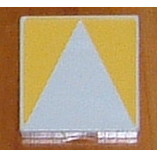 Деталь LEGO 6309p12 Duplo, Tile 2 x 2 with Shape Yellow Inverse Isosceles Triangle Pattern