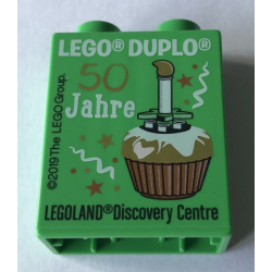 Duplo, Brick 1 x 2 x 2 with LEGO Duplo 50 Jahre 2019 LEGOLAND Discovery Centre Cupcake Pattern Duplo, Brick 1 x 2 x 2 with LEGO Duplo 50 Jahre 2019 LEGOLAND Discovery Centre Cupcake Pattern