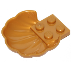 Clam / Scallop Shell with 4 Studs - Pearl Gold