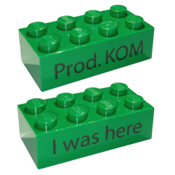 Brick 2 x 4 with Black 'I was here' Front and 'Prod. KOM' Back Kornmarken Factory Tour Pattern - Green